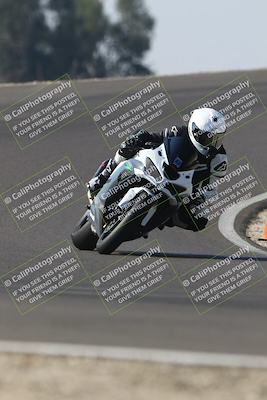 media/Nov-01-2025-TrackDaz (Sat) [[2b4d5192bc]]/B Group/1220pm (Turn 2 Outside)/